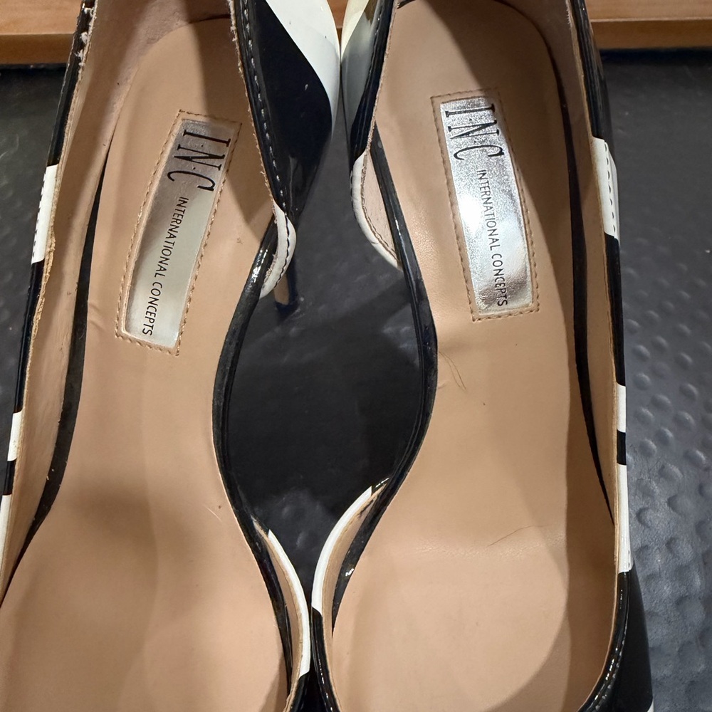 Fun back and white stiletto heels - Picture 3 of 5